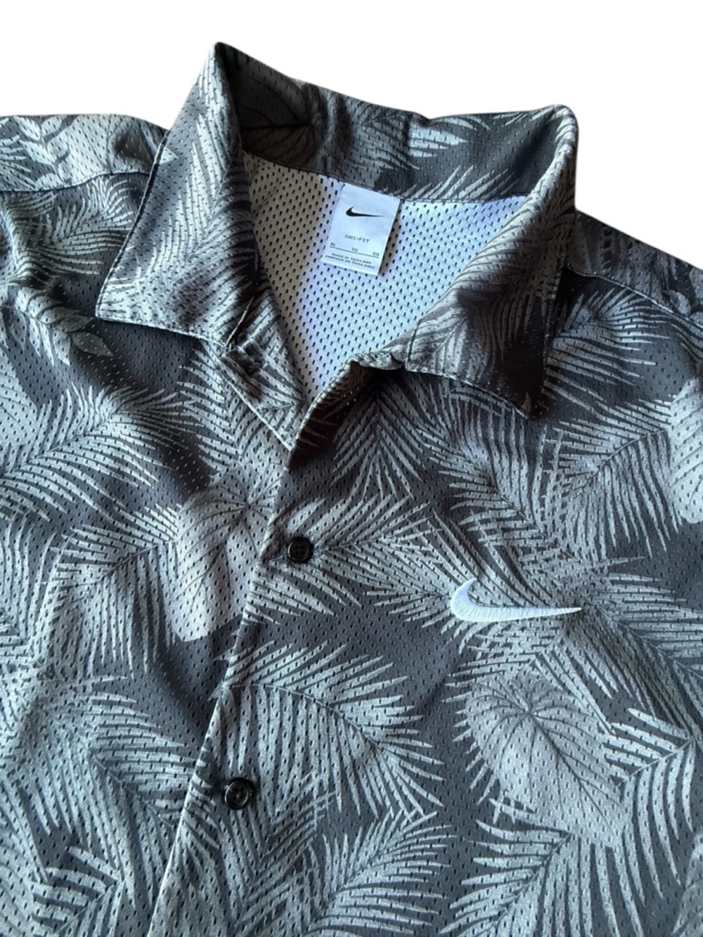 Nike Short Sleeve Button-Up Shirt Floral Print, Men’s XL - Picture 3 of 10